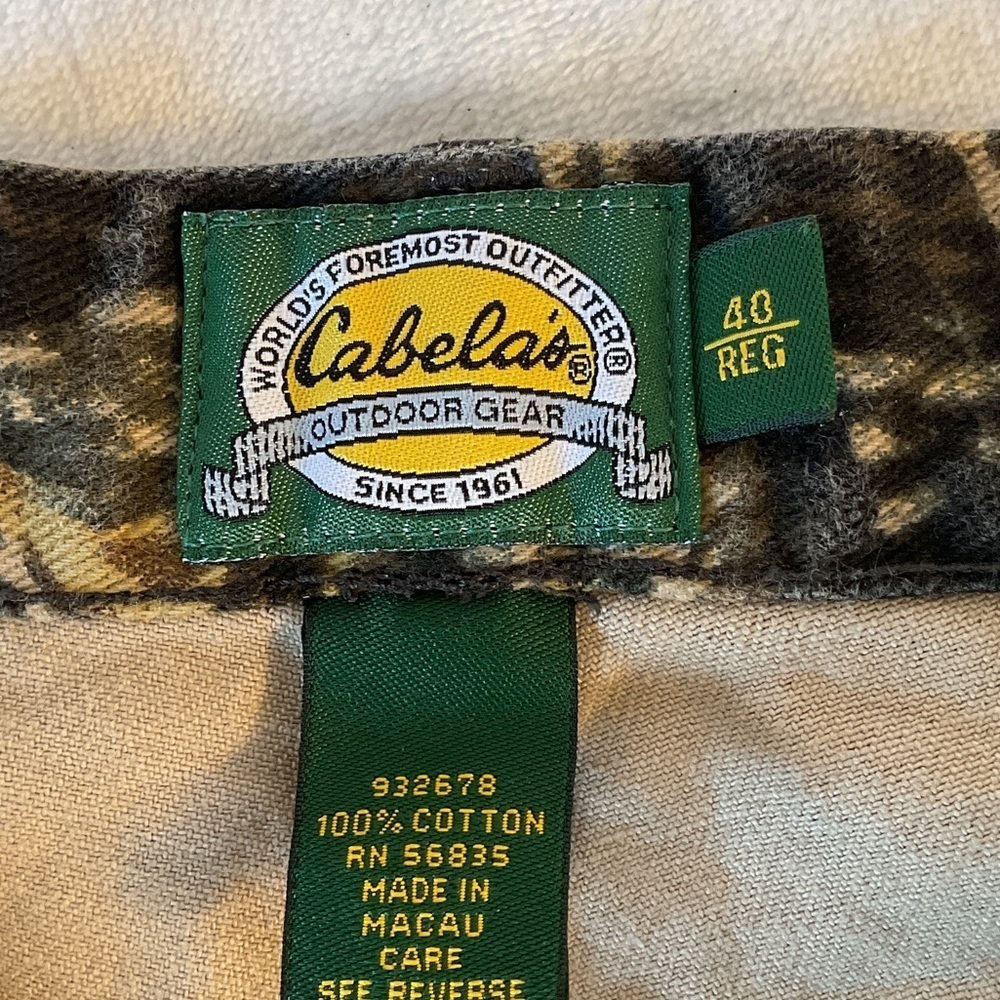 Cabela's Woodland Camouflage cargo hunting Pants - Picture 3 of 8